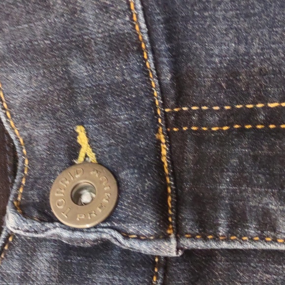 SLIGHTLY USED TORRID PREMIUM BOMBSHELL SKINNY BLUE JEANS SIZE 20R - Picture 3 of 11